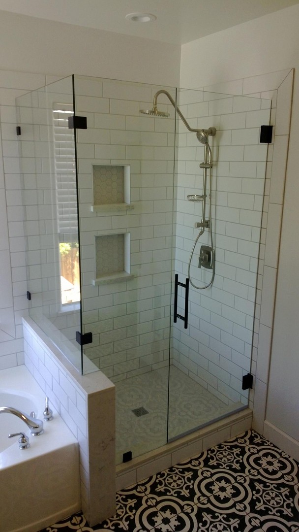 Shower Door 28