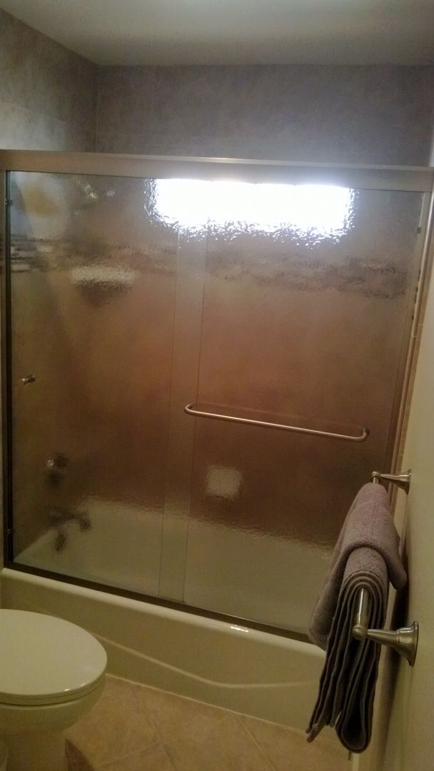 Shower Door 33